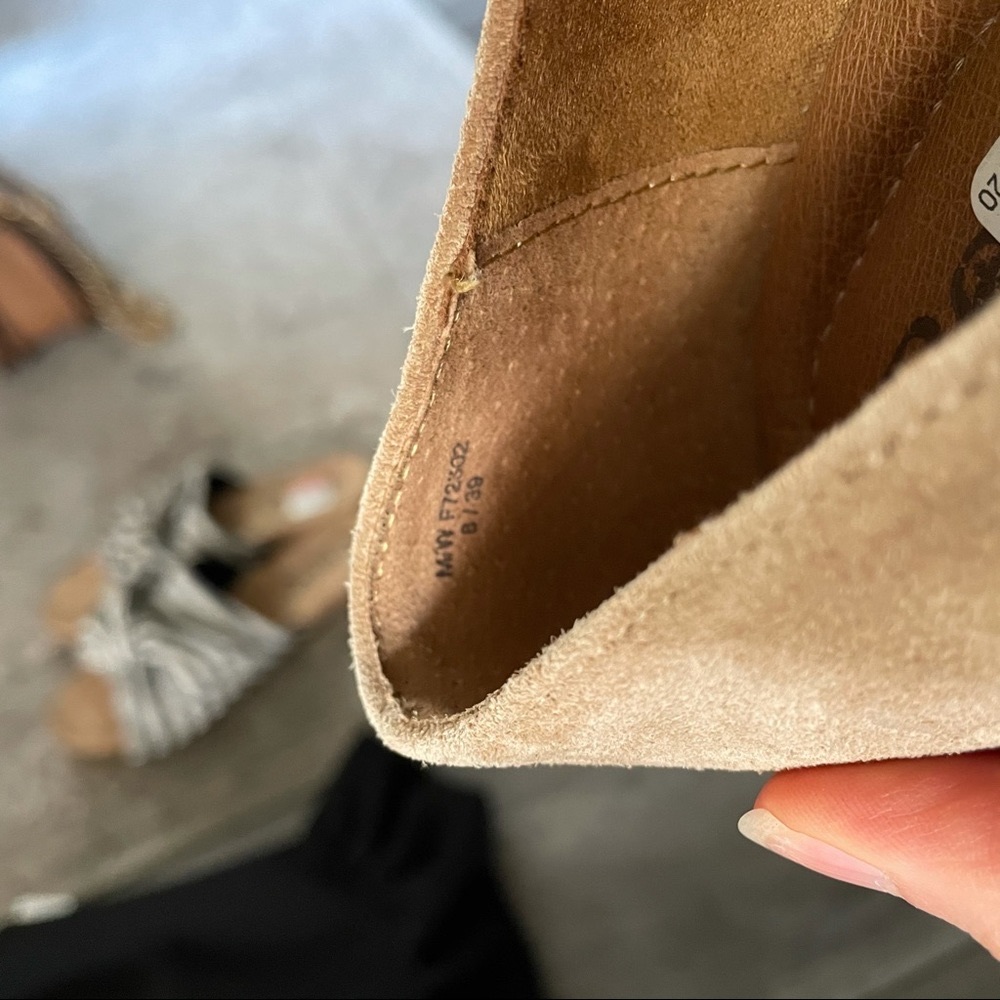 born leather slip on flats - Picture 4 of 6